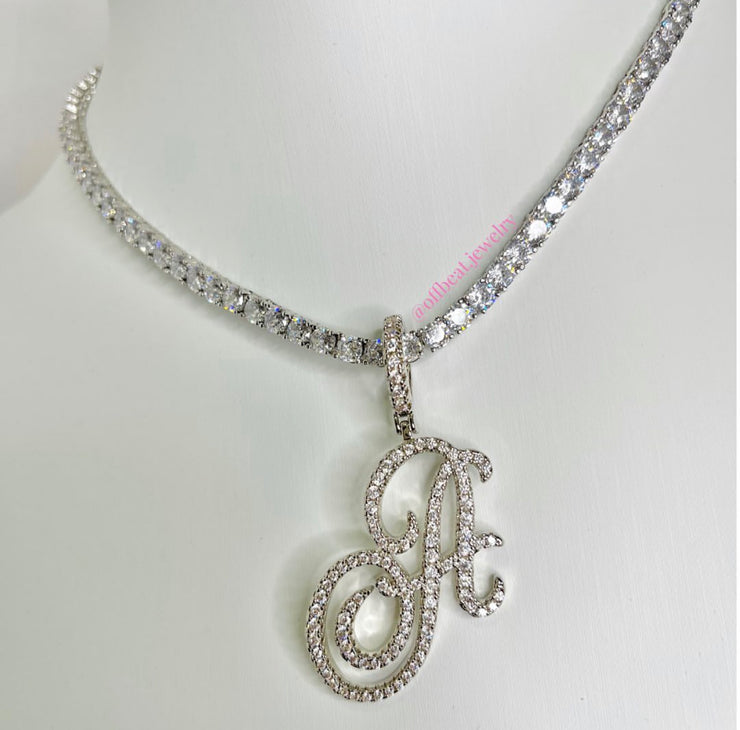 ICY SCRIPT INITIAL NECKLACE